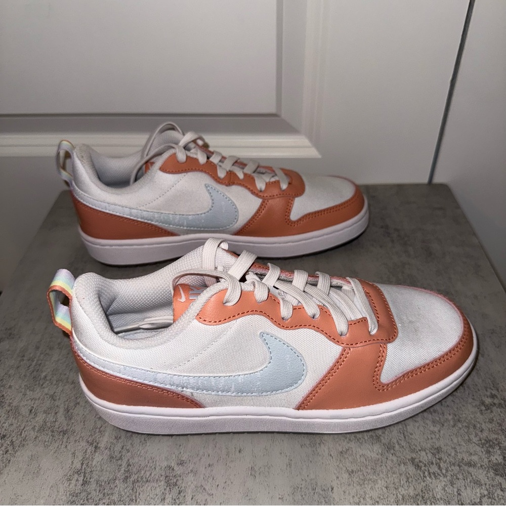 Nike Court Borough Low 2 SE Size 4.5Y - Picture 3 of 8